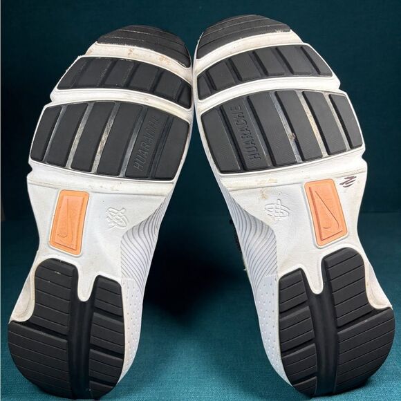 Size 12 - Men’s Nike Huarache Type Shoes - Picture 8 of 9
